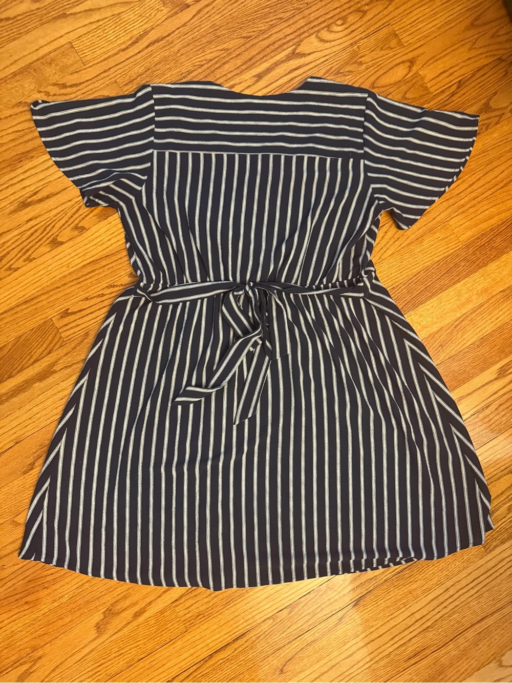 New w/o tags! Monteau Navy and White Striped dress - Picture 2 of 4